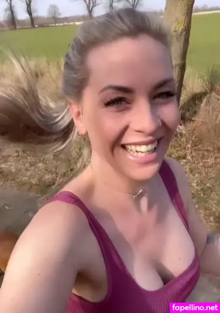 Sabrina Mina OnlyFans Thumbnail #JqVUuzoiFN
