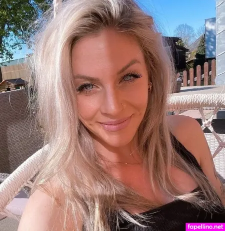 Sabrina Mina OnlyFans Thumbnail #Q9A0JPfQWP