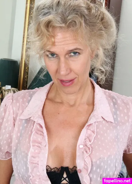 Sabrina P OnlyFans Thumbnail #CKxU9J1Mkd