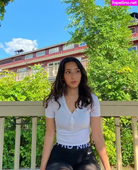 Sabrina Pezeshkian OnlyFans Thumbnail #T12ntjPlP7