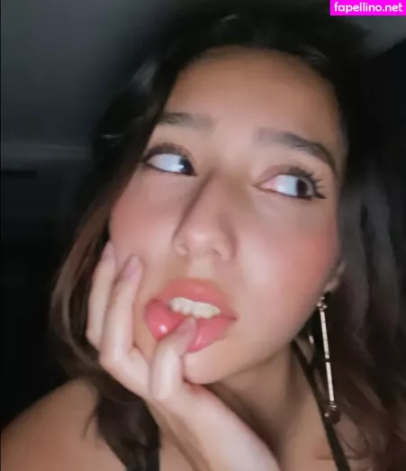 Sabrina Pezeshkian OnlyFans Thumbnail #XnpMS05YFS