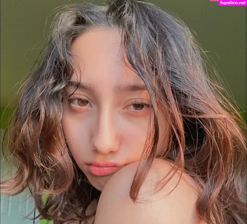 Sabrina Pezeshkian OnlyFans Thumbnail #dGWHcTcz69