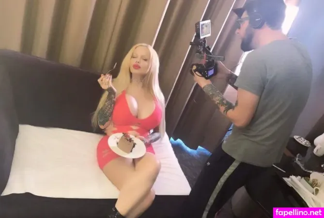 Sabrina Sabrok OnlyFans Thumbnail #r8KjqihAmz