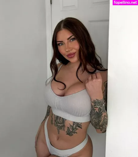 Sabrina Smith OnlyFans Thumbnail #QevQkB4fB1