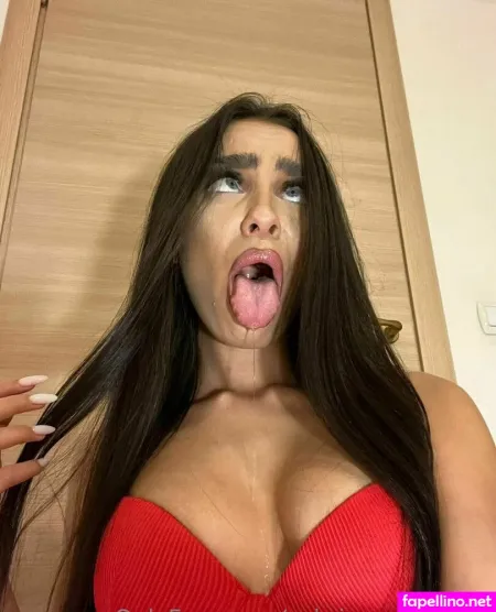 Sabrina Wet Hole OnlyFans Thumbnail #ttA9DGPrEJ