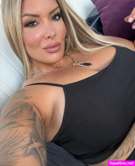 Sabrina Winter Main Profile Photo