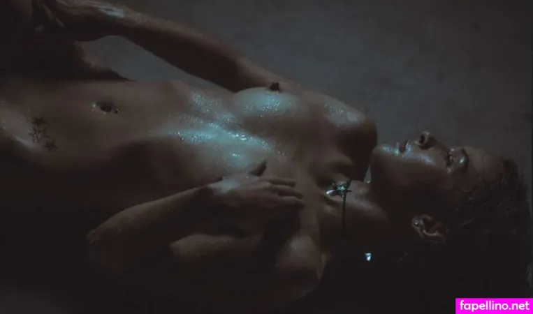 Sabrinahazee Main Profile Photo