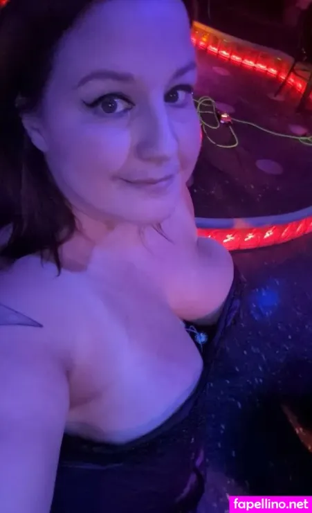 Sabrinainkwell OnlyFans Thumbnail #yyva5ItJ3m
