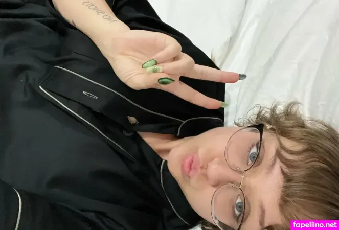 Sabrinanichole 1 OnlyFans Thumbnail #FhbwflnN1i