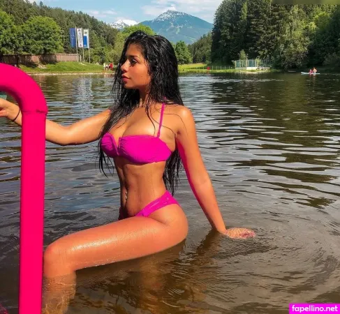 Sabrine Khan OnlyFans Thumbnail #Pirr2oH5W9