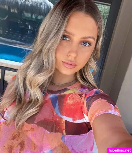 Sacha Ross OnlyFans Thumbnail #JnyEj1XiDW