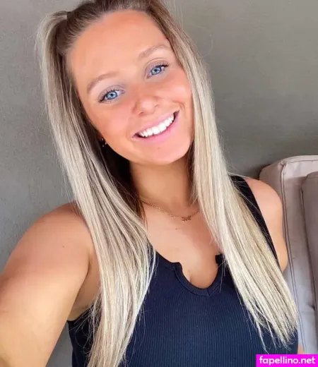 Sacha Ross OnlyFans Thumbnail #cK1VRAzY5m