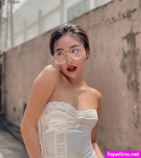 Sachzna Laparan OnlyFans Thumbnail #1jZGxODbbj