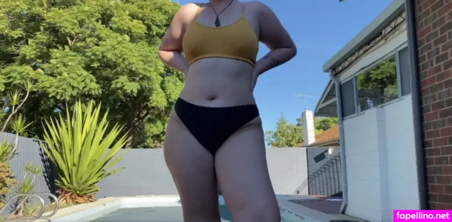 Sad Anchor OnlyFans Thumbnail #YD33IPey0I