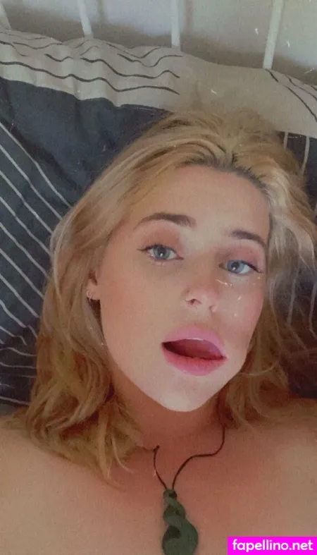 Sad Anchor OnlyFans Thumbnail #cU7ggDCrEc
