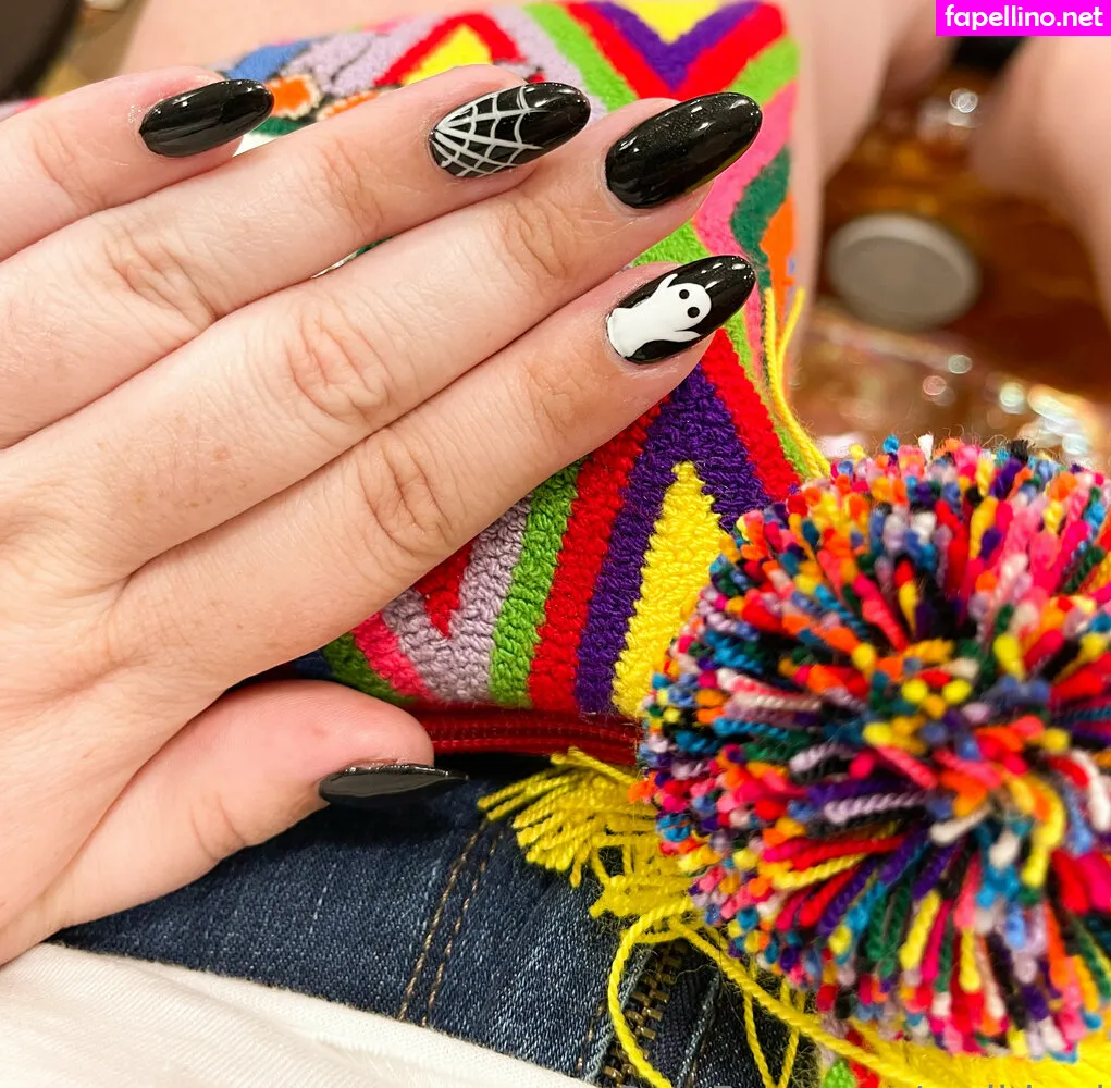 ngeblurnjir_04, sadbbgrl Nude Leaked OnlyFans Photo #CTnlXNCLmx