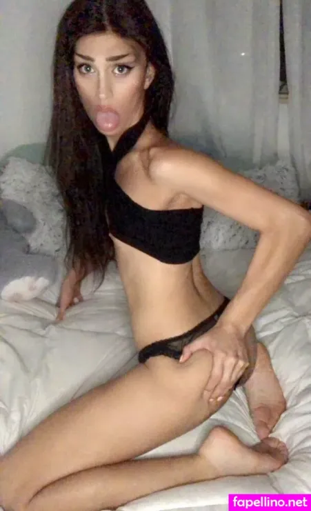 Sadgirlamber OnlyFans Thumbnail #6JaC7KRaPR