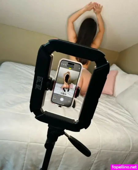 Sadi The Blind Lady OnlyFans Thumbnail #IErc4G9Ict