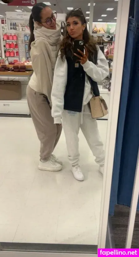 Sadie Bromee Main Profile Photo