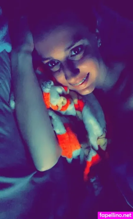 Sadie Campbell OnlyFans Thumbnail #oNpYZ6sx32