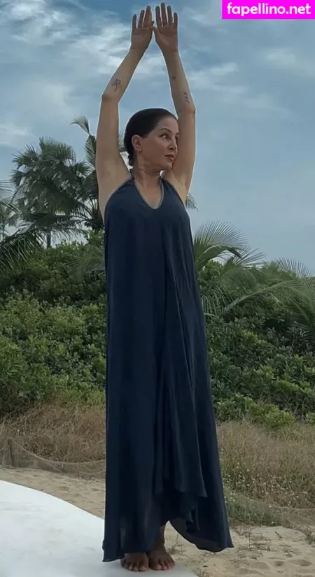 Sadie Frost OnlyFans Thumbnail #5DVzVS3sfq