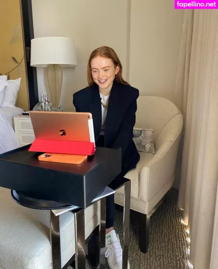 Sadie Sink OnlyFans Thumbnail #akbejioA29