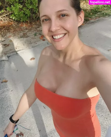 Sadieholmes OnlyFans Thumbnail #2IfVokovC6