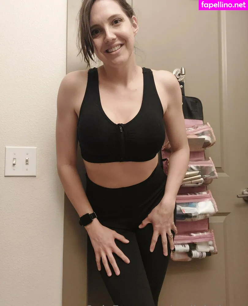 sadieholmes, sillysadieholmes Nude Leaked OnlyFans Photo #srRHlNowYi