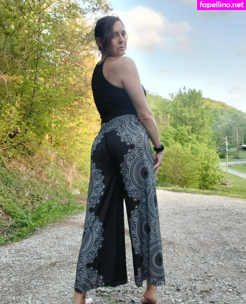 sadieholmes, sillysadieholmes Nude Leaked OnlyFans Photo #x7BOdFCoJ5