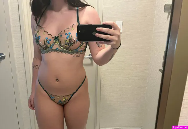 Sadieskyee OnlyFans Thumbnail #KjMlvb5rHy