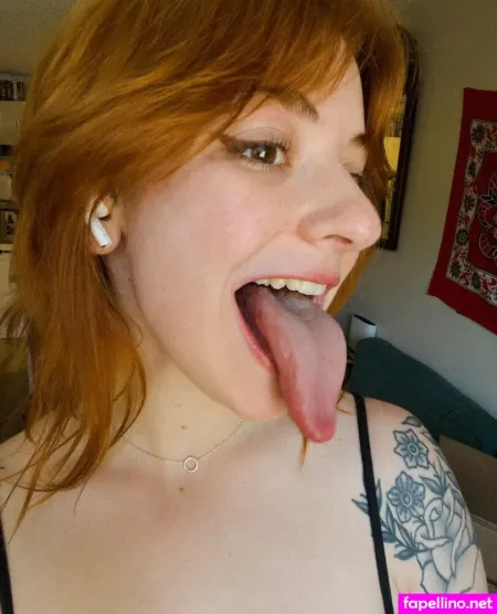 Sadiespit OnlyFans Thumbnail #D9lLxzn7pj