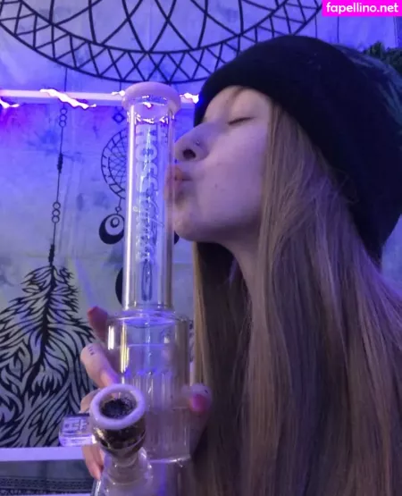 Sadlittlesun OnlyFans Thumbnail #0Y5mhie3ie