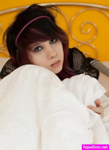 Sadnessworld OnlyFans Thumbnail #3AvuOXxVw8