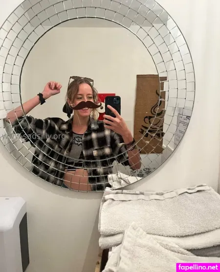 Sadsillyfree OnlyFans Thumbnail #SmjBnu5e1A