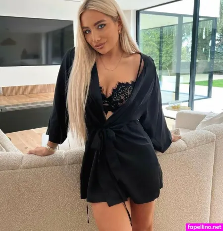Saffron Barker 1 OnlyFans Thumbnail #6hWGdyZTAo