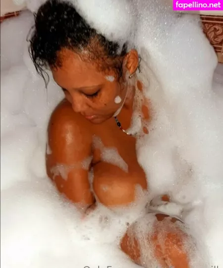 Safira Oneill OnlyFans Thumbnail #NIHt6nOXtn