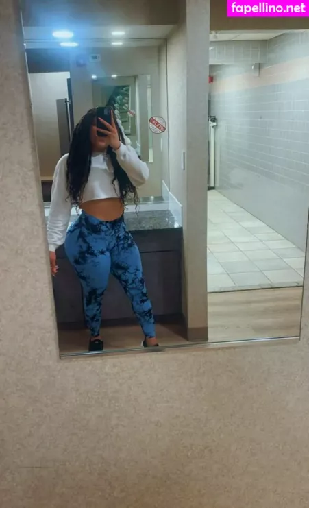 Safiyaswrld OnlyFans Thumbnail #5ODj5XFZ3D