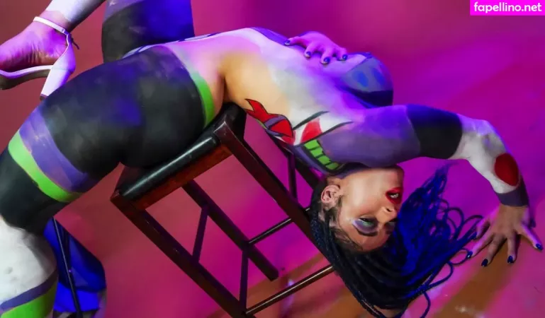 Safiyaswrld OnlyFans Thumbnail #9XpIFcU1Yf