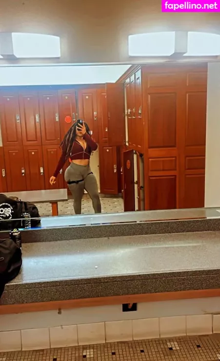 Safiyaswrld OnlyFans Thumbnail #CgLzU9nHYt