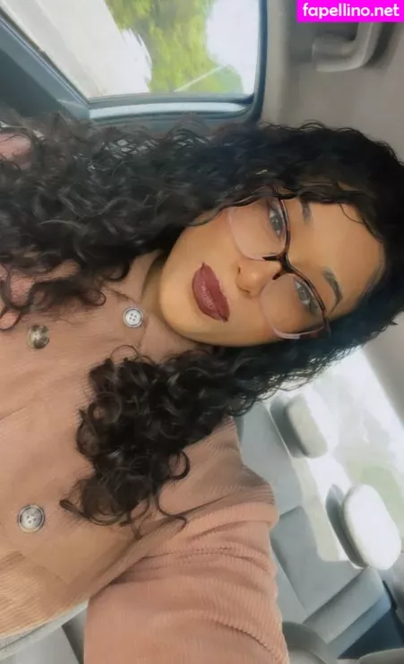 Safiyaswrld OnlyFans Thumbnail #NLL455W9xJ