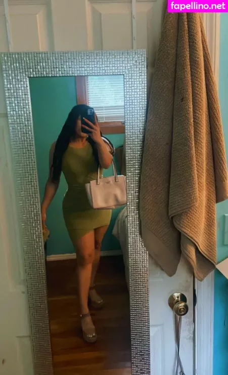 Safiyaswrld OnlyFans Thumbnail #Qc9sB16boR