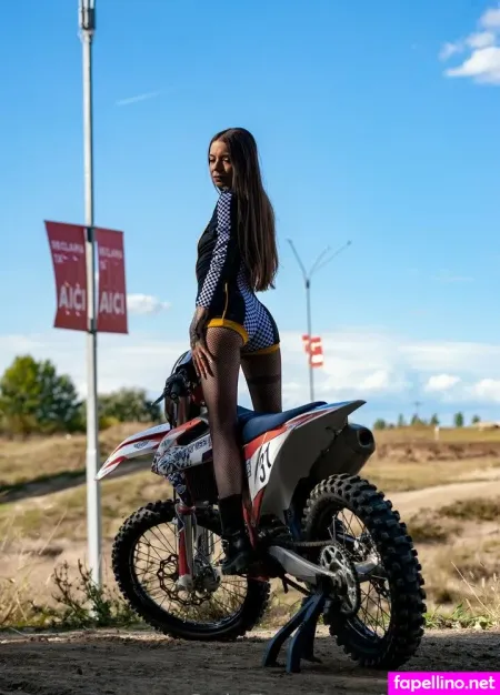 Sagaxux OnlyFans Thumbnail #lxtbfm37aZ