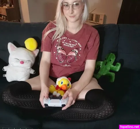 Saharathe Deep OnlyFans Thumbnail #2nFyerDE4p