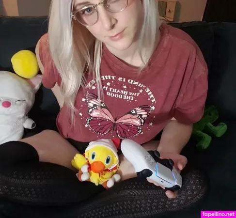 Saharathe Deep OnlyFans Thumbnail #lUWyZqqIBn