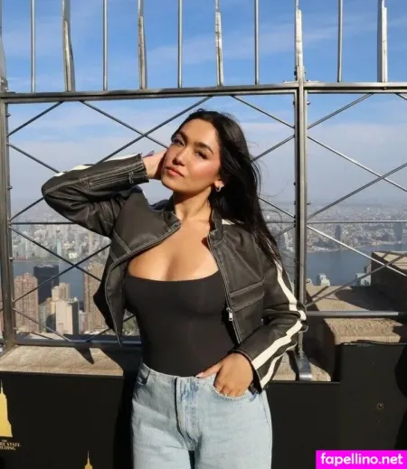 Saharrooo OnlyFans Thumbnail #G2MZexGFEH