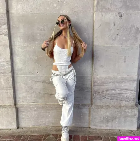 Saige Cole OnlyFans Thumbnail #0ZMns4FHJK