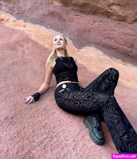 Saige Cole OnlyFans Thumbnail #UzmBcp22Lv