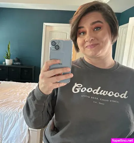 Saige Wilds Video Store OnlyFans Thumbnail #IsUmB8Wfyq