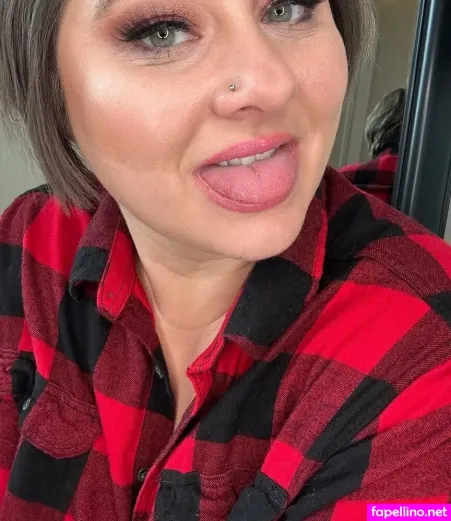 Saige Wilds Video Store OnlyFans Thumbnail #MzuHyYHlMb