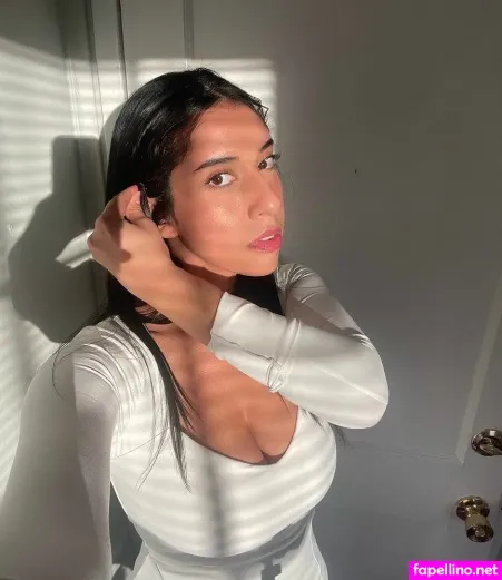 Sailorreya OnlyFans Thumbnail #1eLaxBQuz8